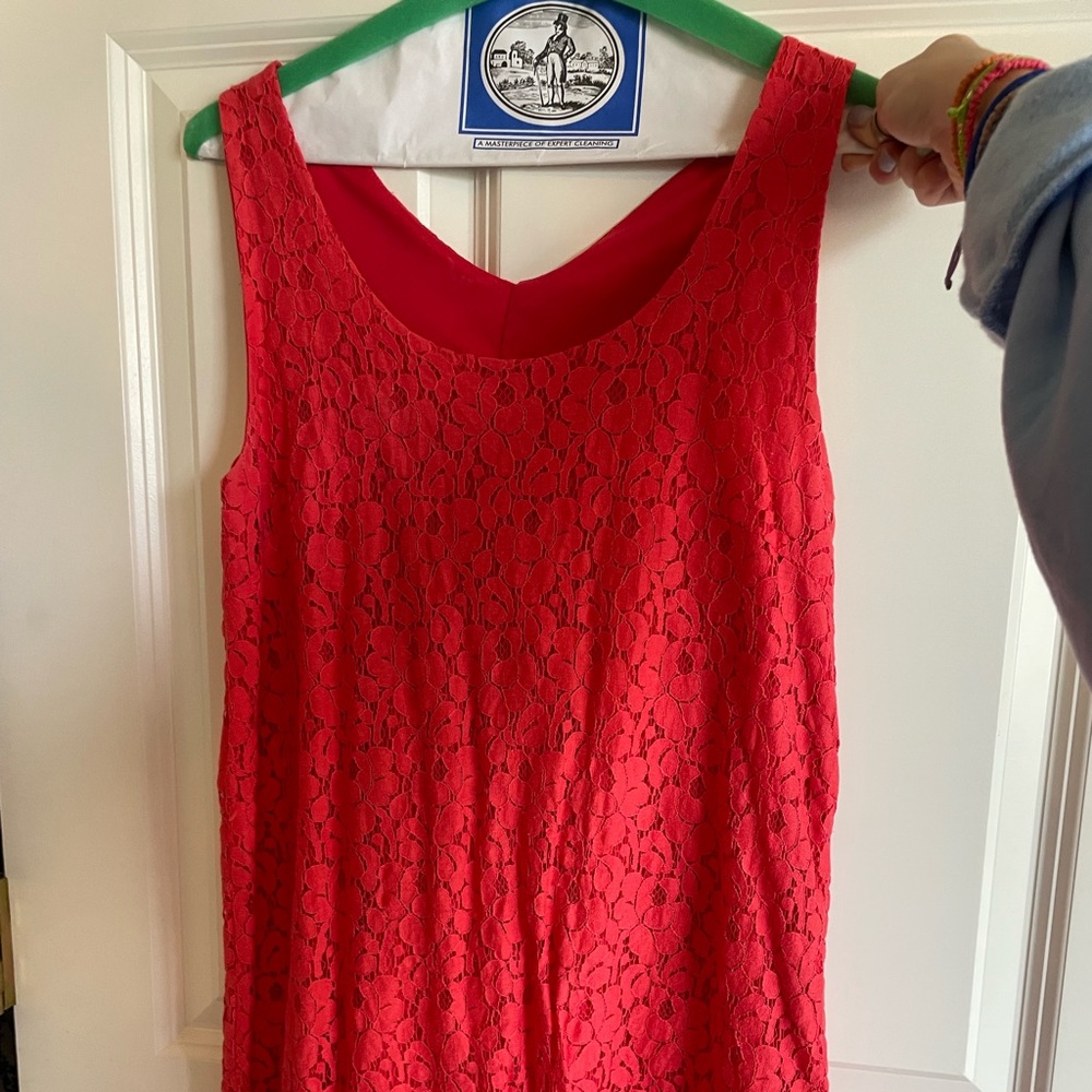 everly size small dress. lacey and floral coral
